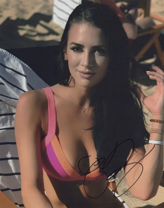 Erin Ziering autograph