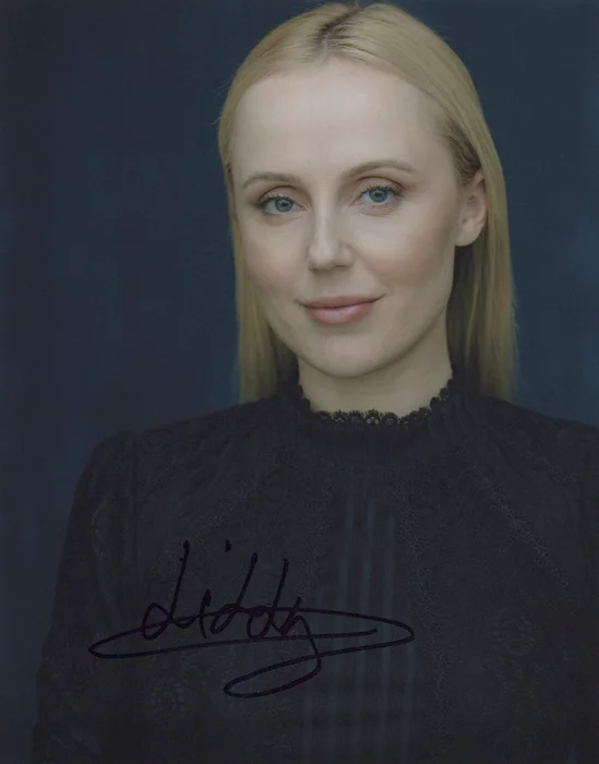 Lilian Lev autograph