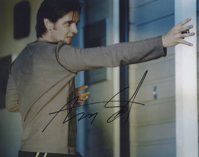Aaron Stanford autograph