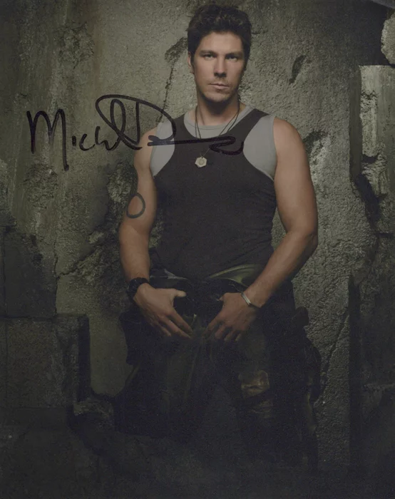 Michael Trucco autograph