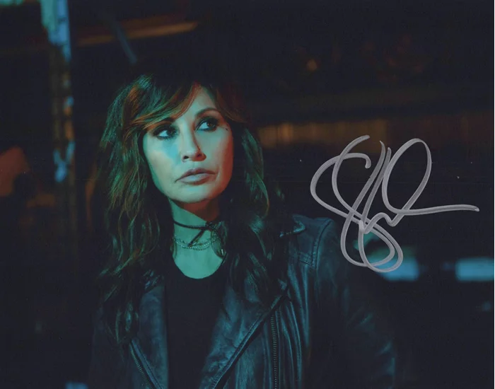 Gina Gershon autograph