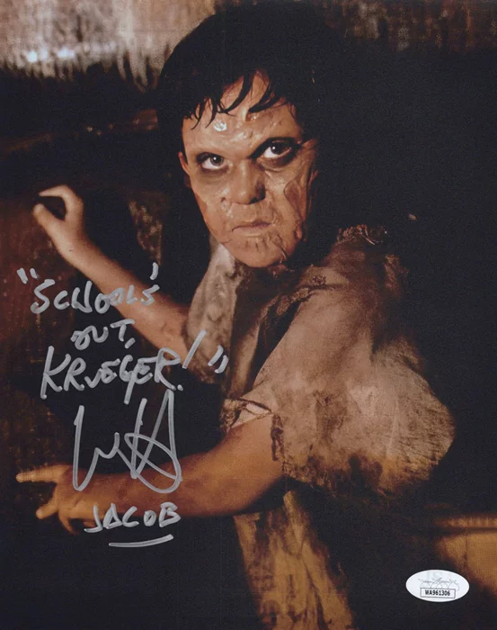 Whit Hertford autograph