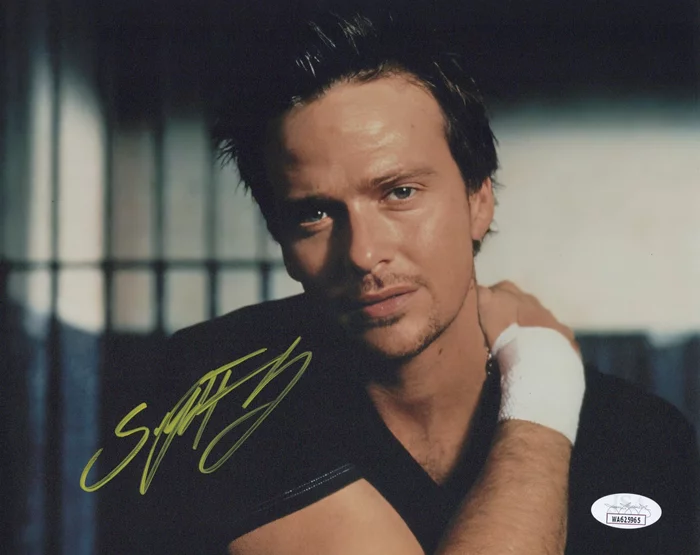 Sean Patrick Flanery autograph