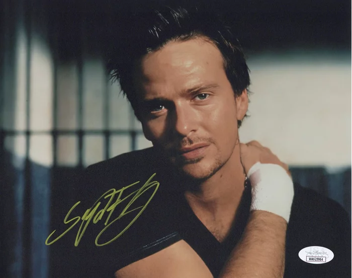 Sean Patrick Flanery autograph