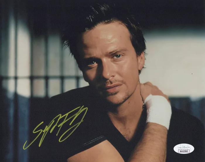 Sean Patrick Flanery autograph