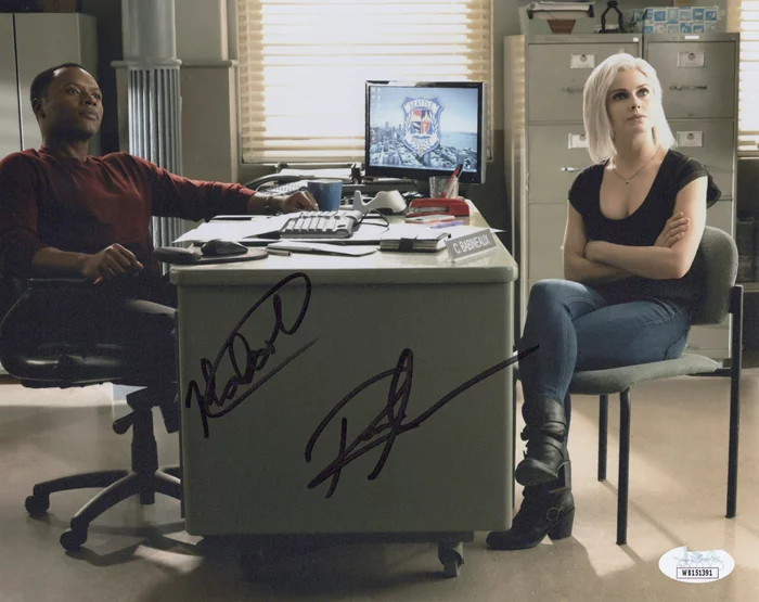 iZombie autograph