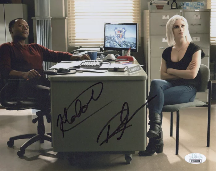iZombie autograph
