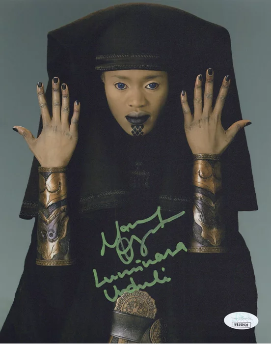 Mary Oyaya autograph