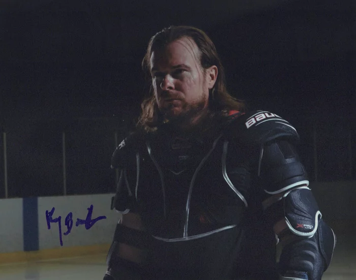 Ry Barrett autograph