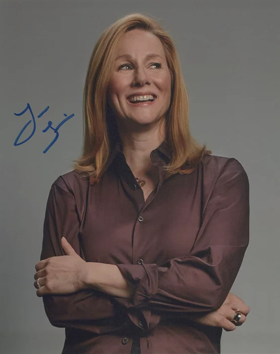 Laura Linney autograph