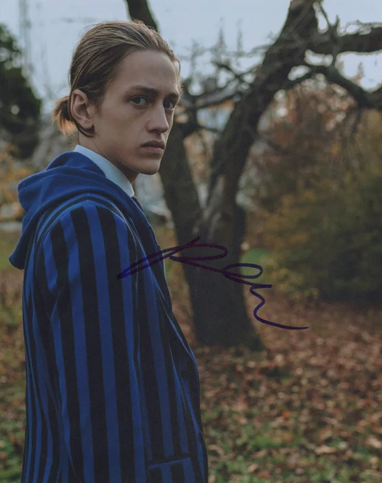 Percy Hynes White autograph