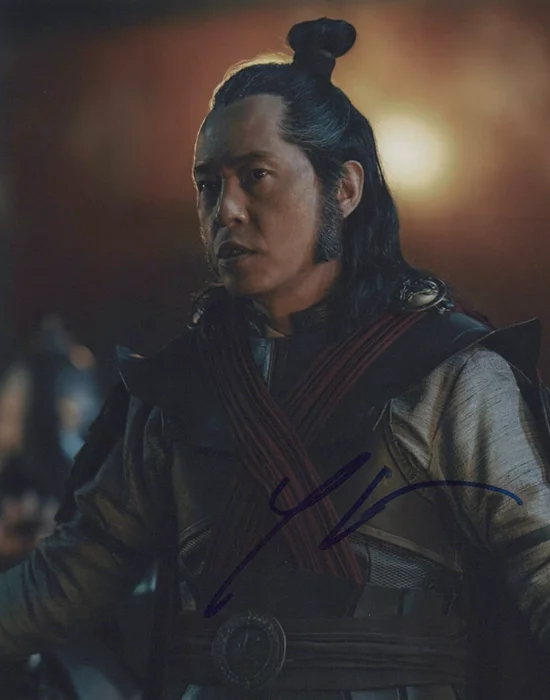 Ken Leung autograph