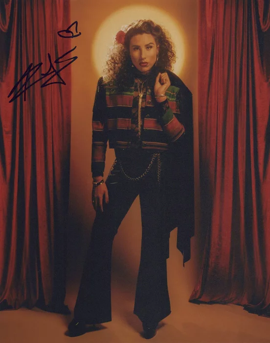 River Gallo autograph