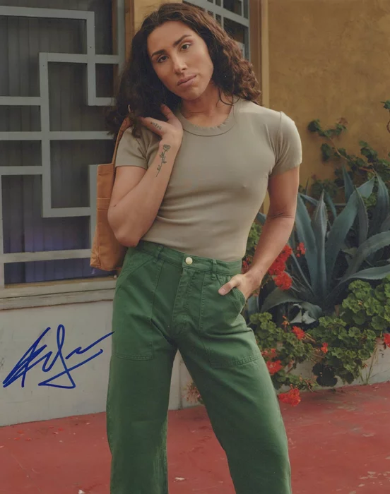 River Gallo autograph