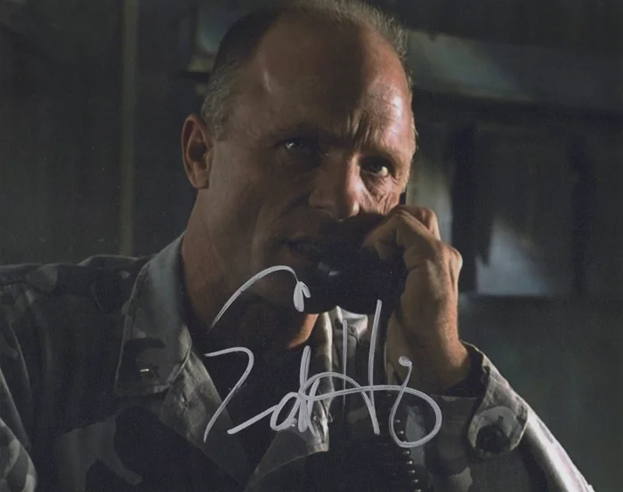 Ed Harris autograph