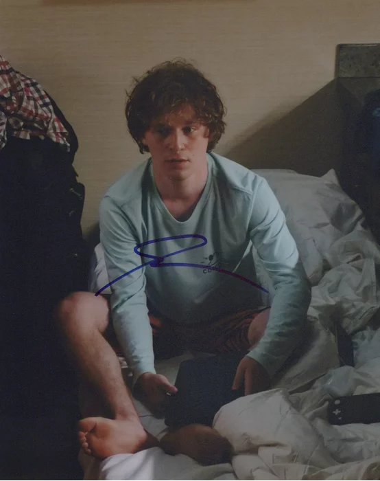 Fred Hechinger autograph
