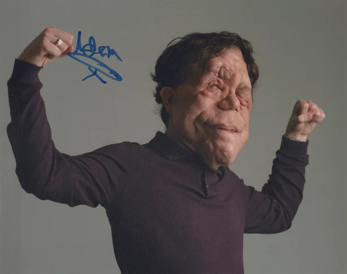Adam Pearson autograph