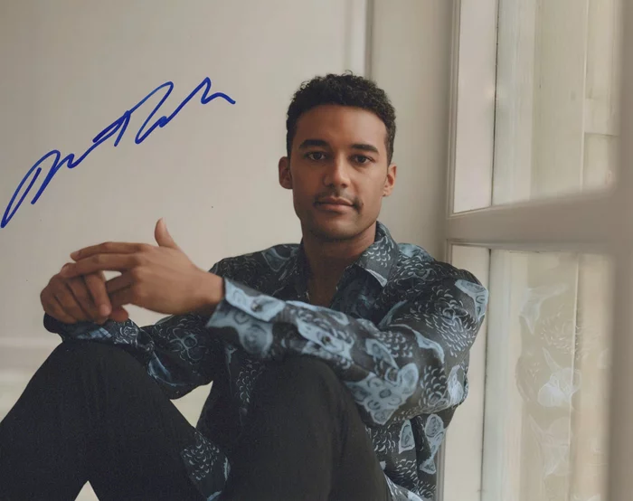 Devon Terrell autograph