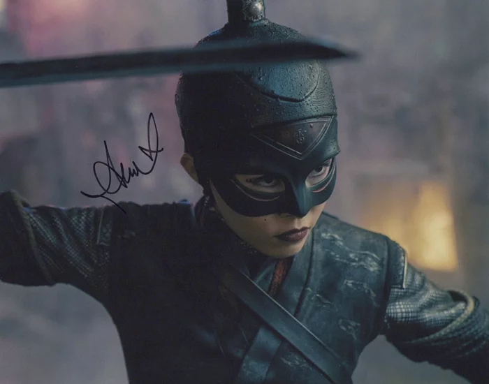 Anna Akana autograph
