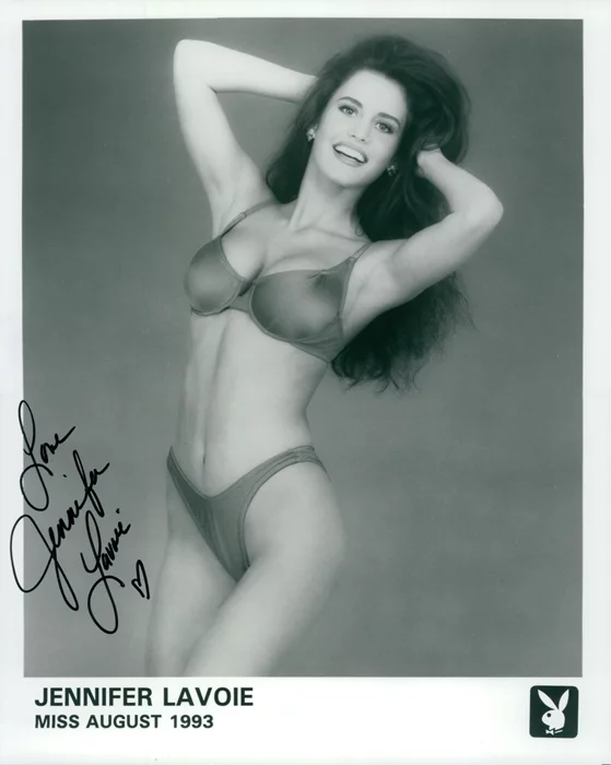 Jennifer Lavoie autograph