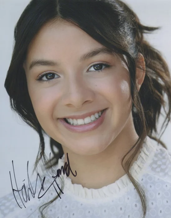Hailey Hermida autograph