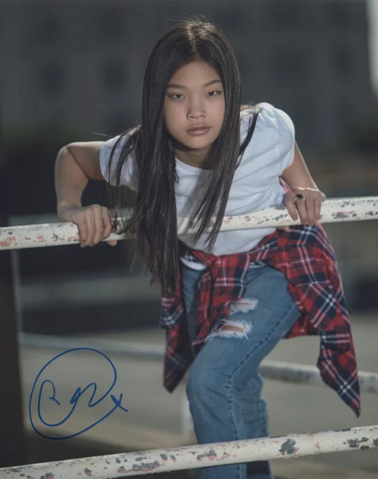 Caitlin Kim autograph