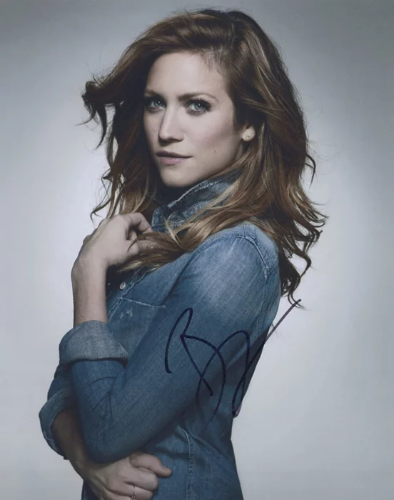 Brittany Snow autograph