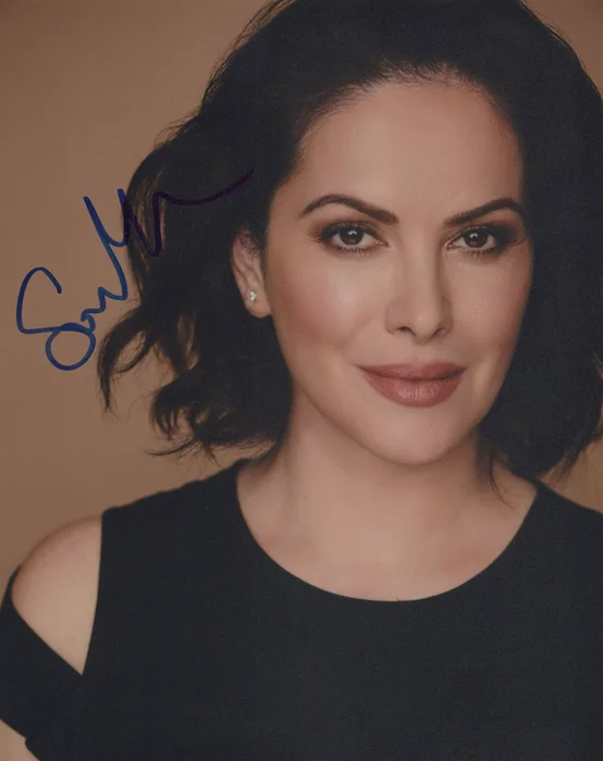 Sonya Macari autograph