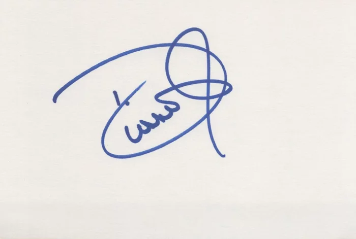 Dionne Warwick autograph