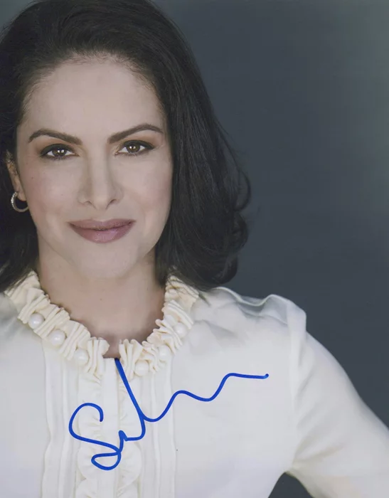 Sonya Macari autograph