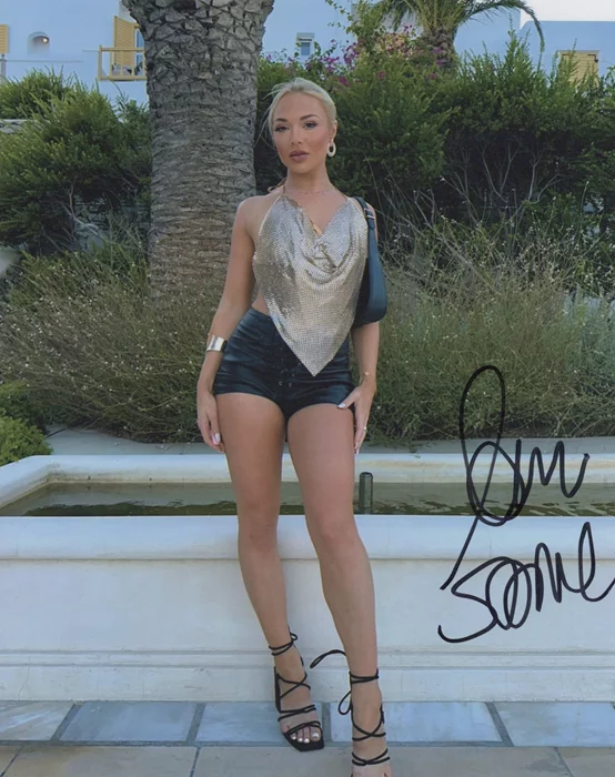 Anna Sophia autograph