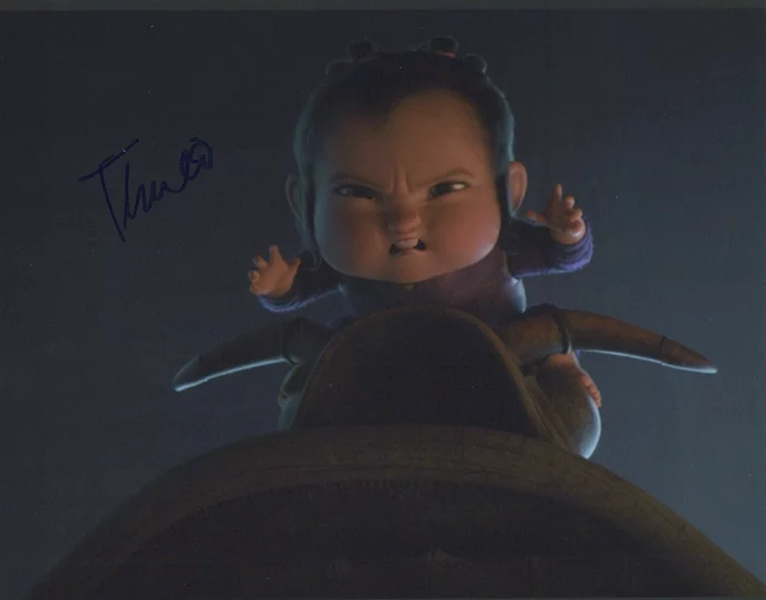 Thalia Tran autograph