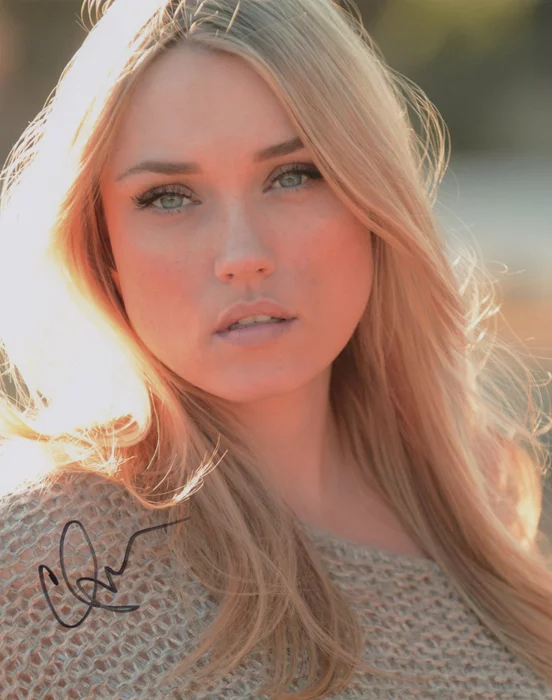 Clare Grant autograph