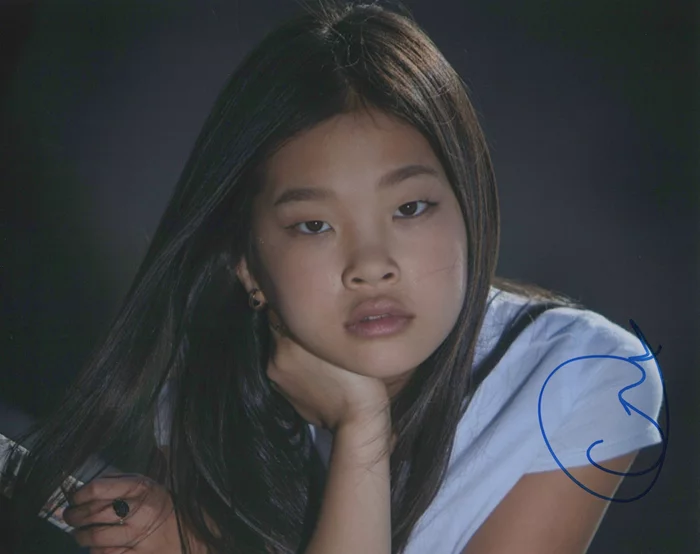 Caitlin Kim autograph