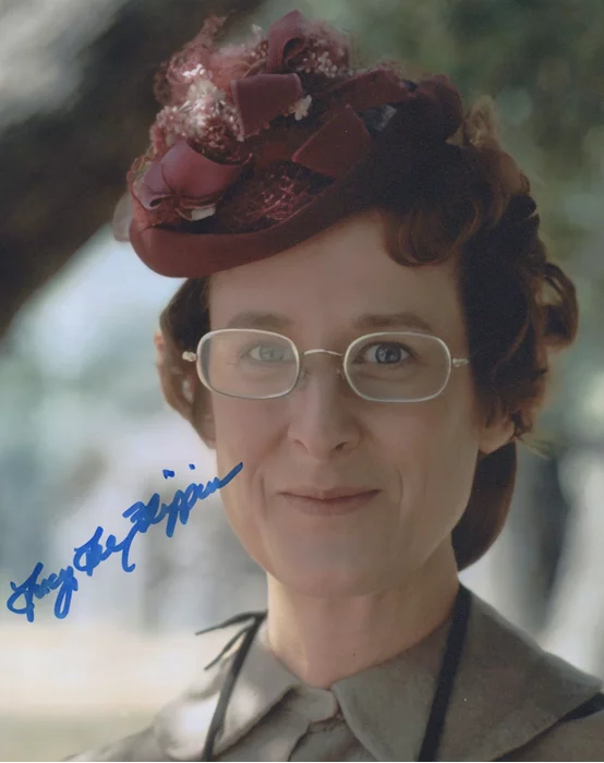 Lucy Lee Flippin autograph