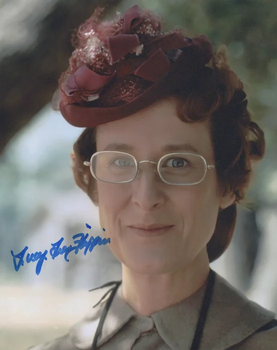 Lucy Lee Flippin autograph