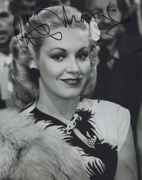 Cathy Moriarty autograph