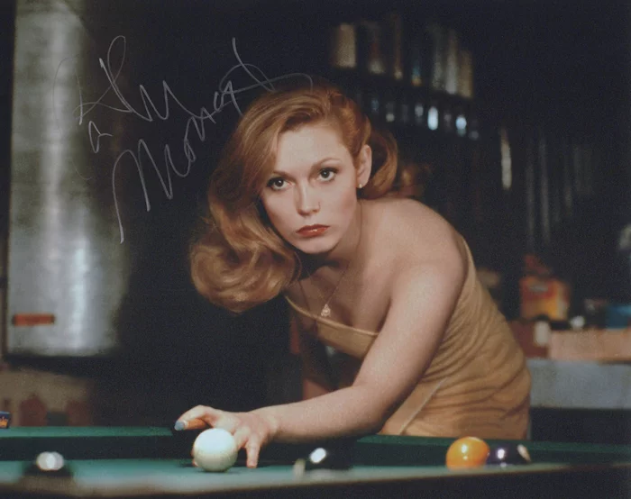 Cathy Moriarty autograph