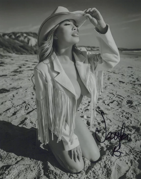 Jennifer Brand autograph