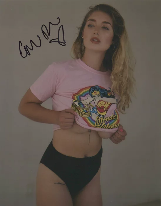 Emily Rainey autograph