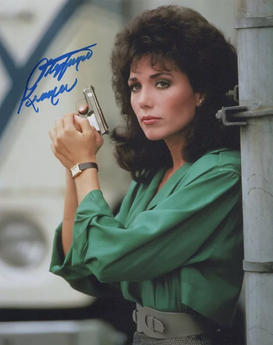 Stepfanie Kramer autograph