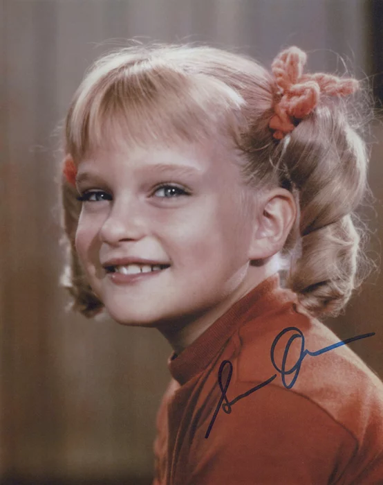 Susan Olsen autograph
