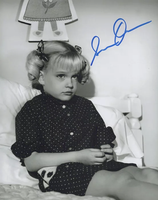Susan Olsen autograph