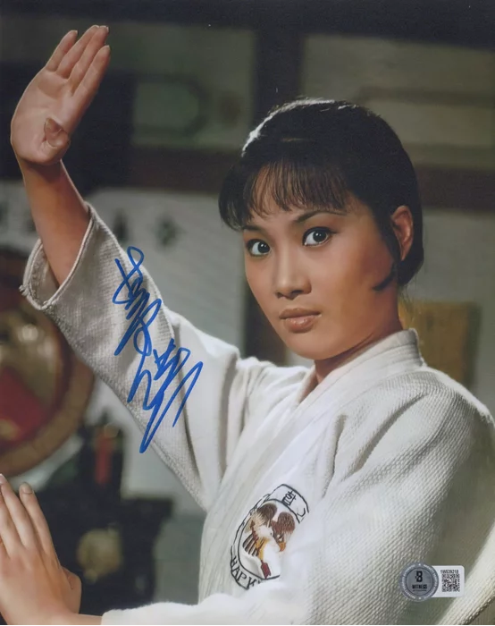 Angela Mao Ying autograph