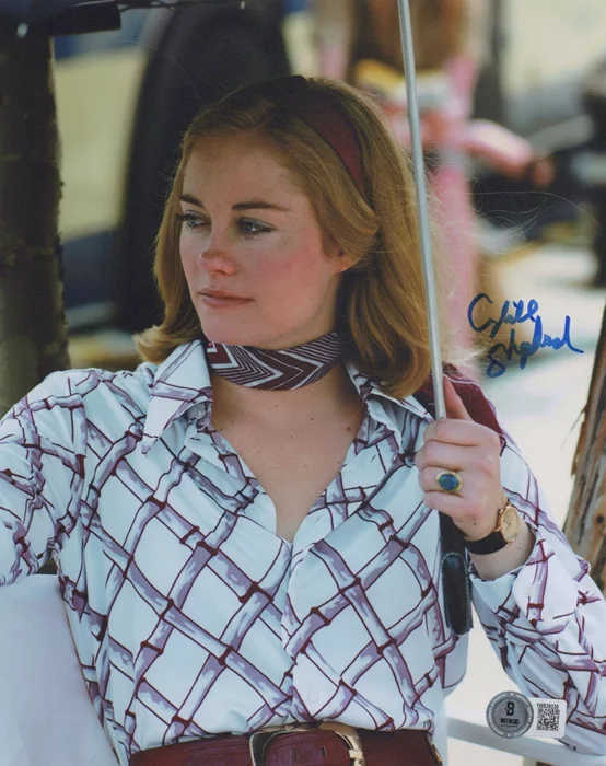 Cybill Shepherd autograph