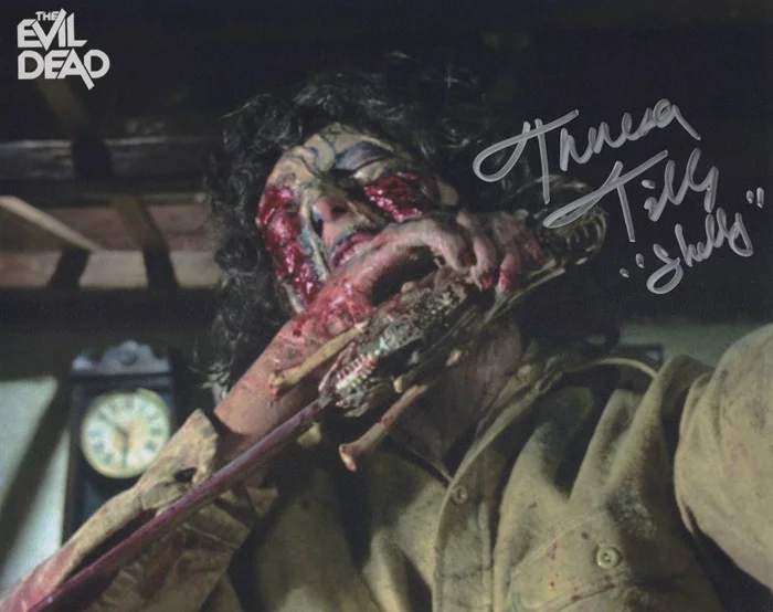 Theresa Tilly autograph