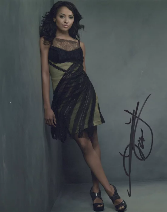 Katerina Graham autograph