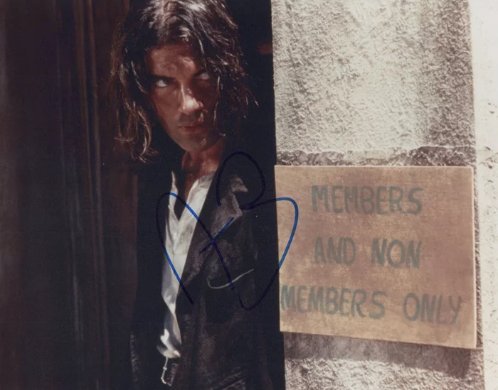 Antonio Banderas autograph
