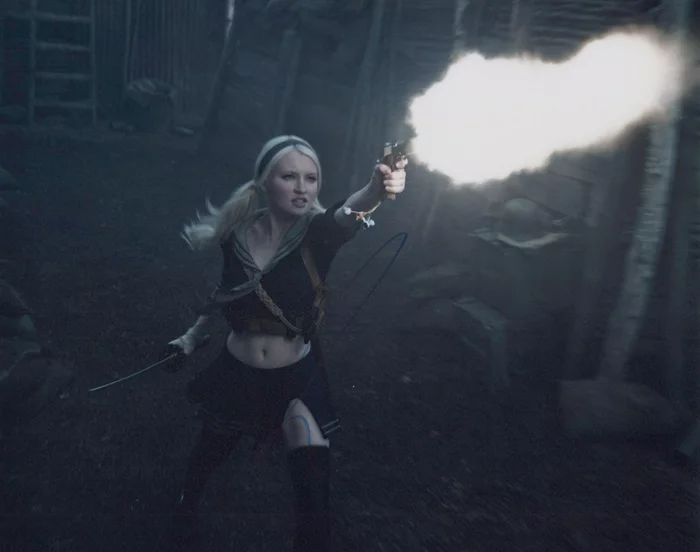 Emily Browning autograph