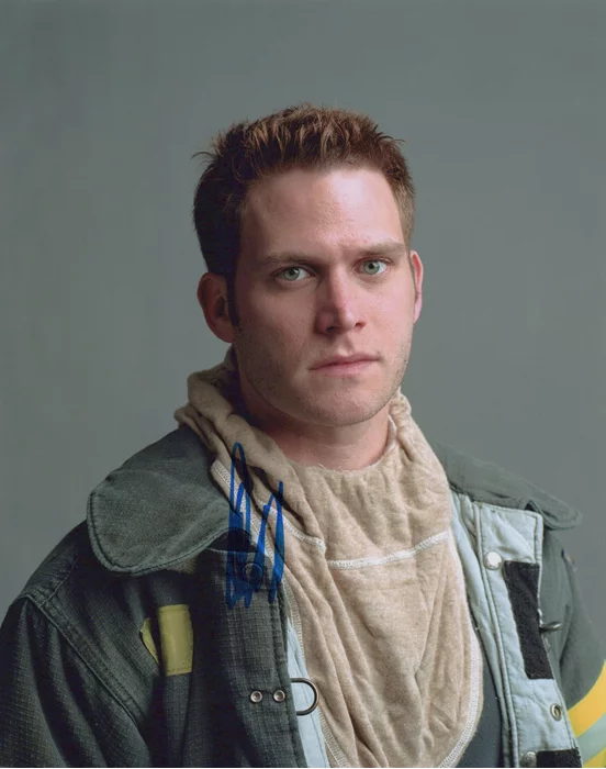 Steven Pasquale autograph